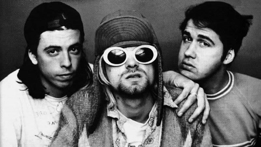 Nirvana-Wallpaper-Cobain-Glasses-Look